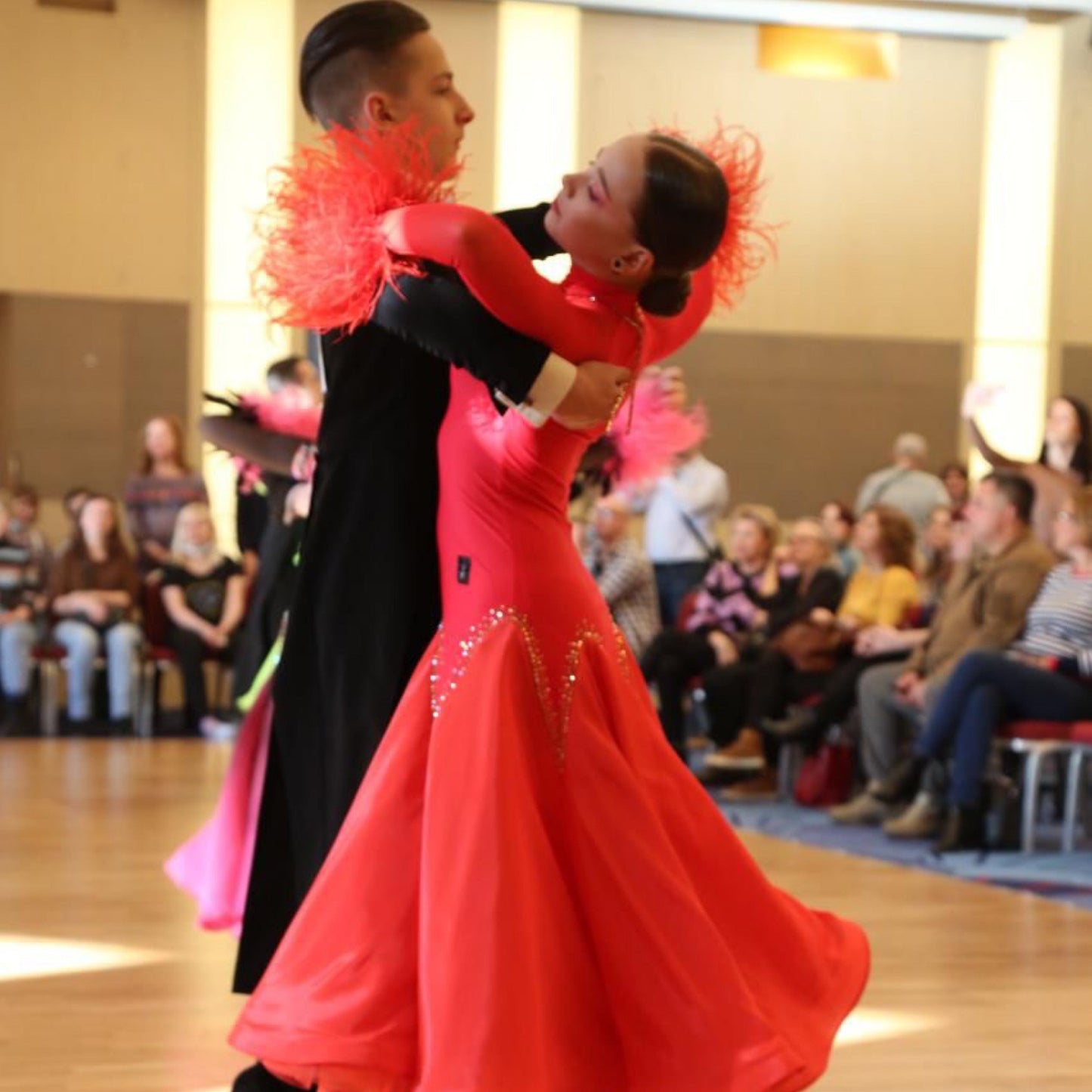 Rose Petal FeathersDance Dressing