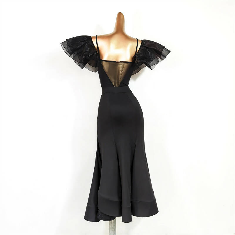 Effortless Noir | ADL125Dance Dressing