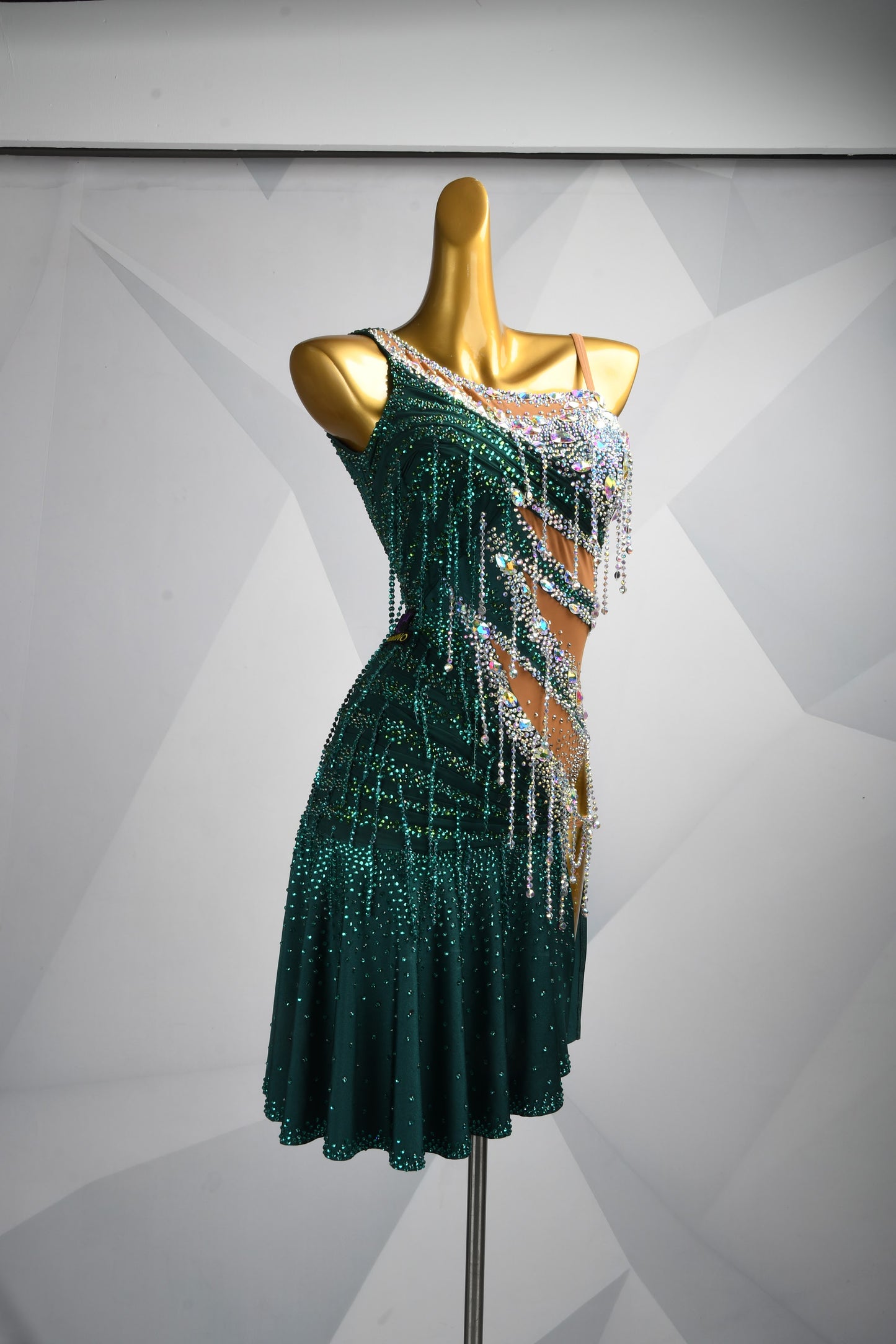 Emerald Dreams Under the Spotlight | Rhythm Dress | DSC_2029