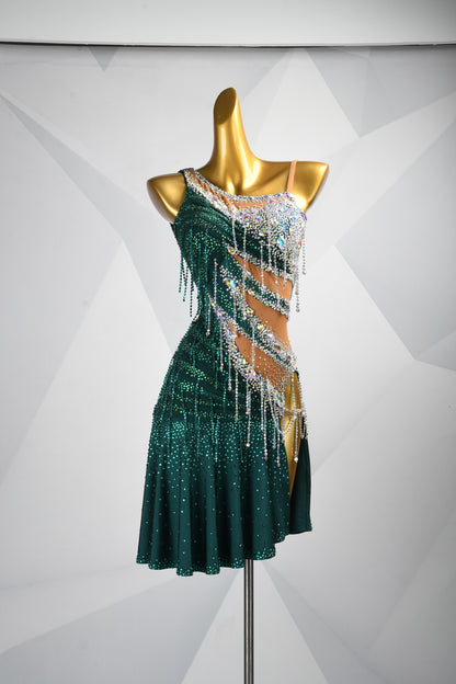Emerald Dreams Under the Spotlight | Rhythm Dress | DSC_2029