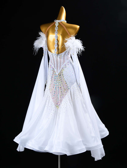 Timeless Ballroom Beauty | 690