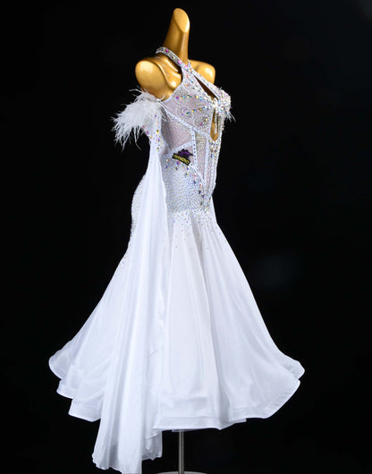 Timeless Ballroom Beauty | 690