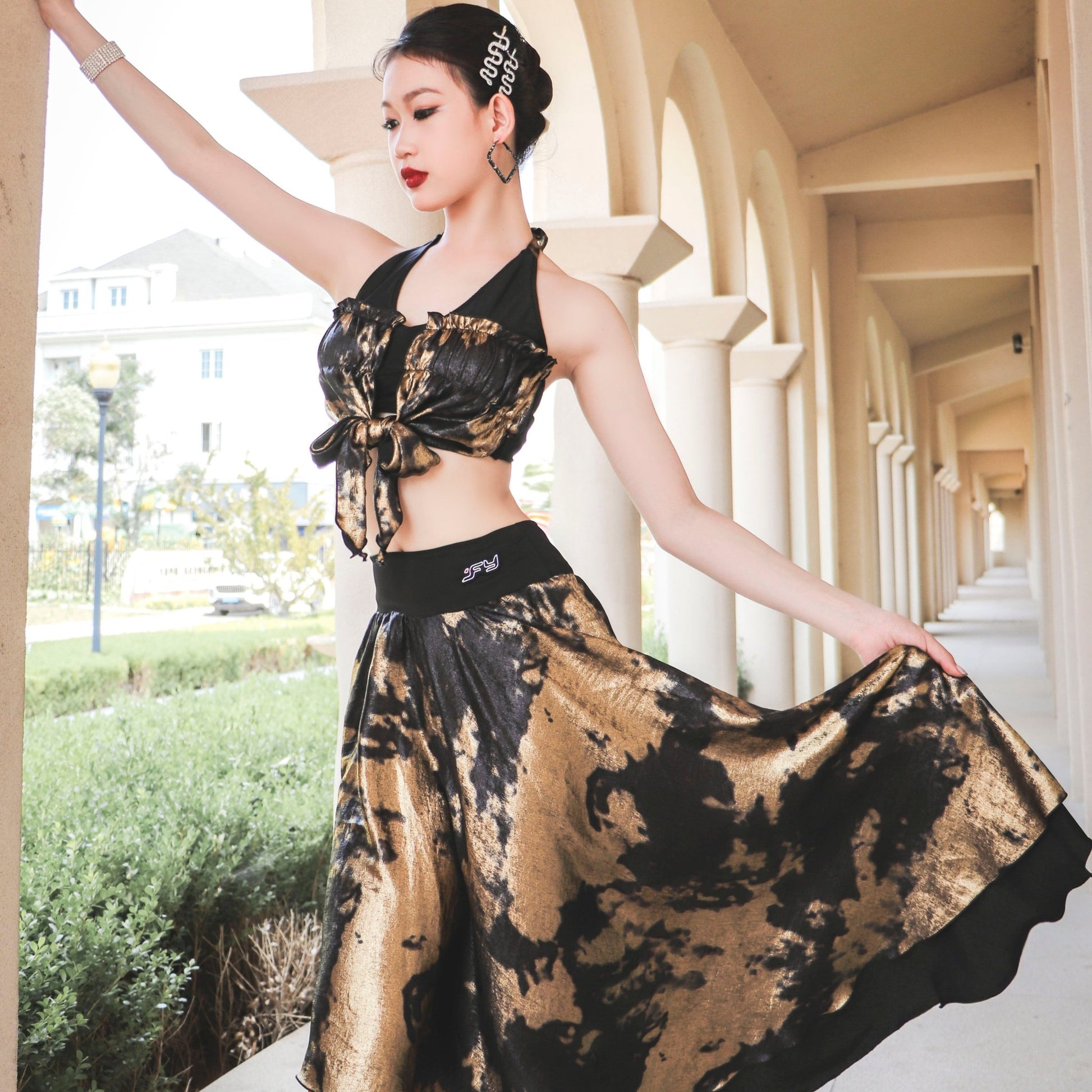 Gilded Elegance Latin Set 