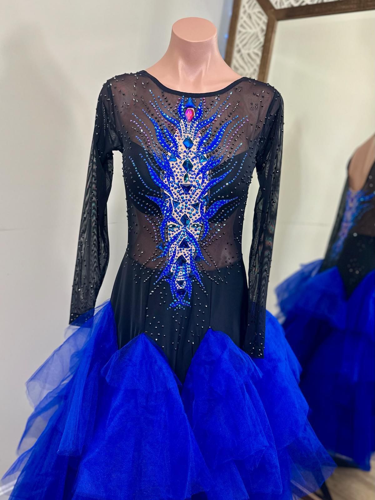 Obsidian Waves Performance Dress