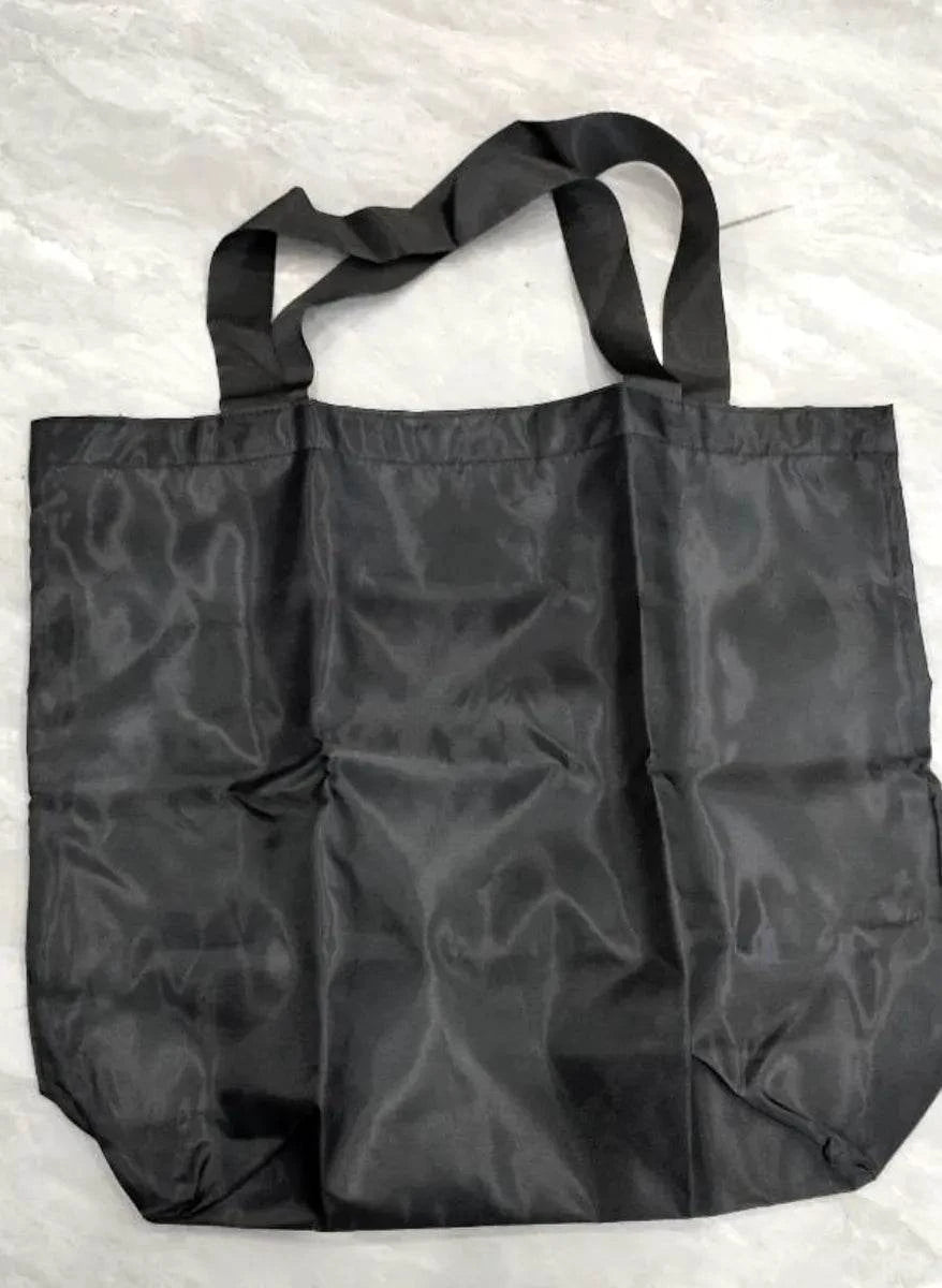 One dress bag included per order – front