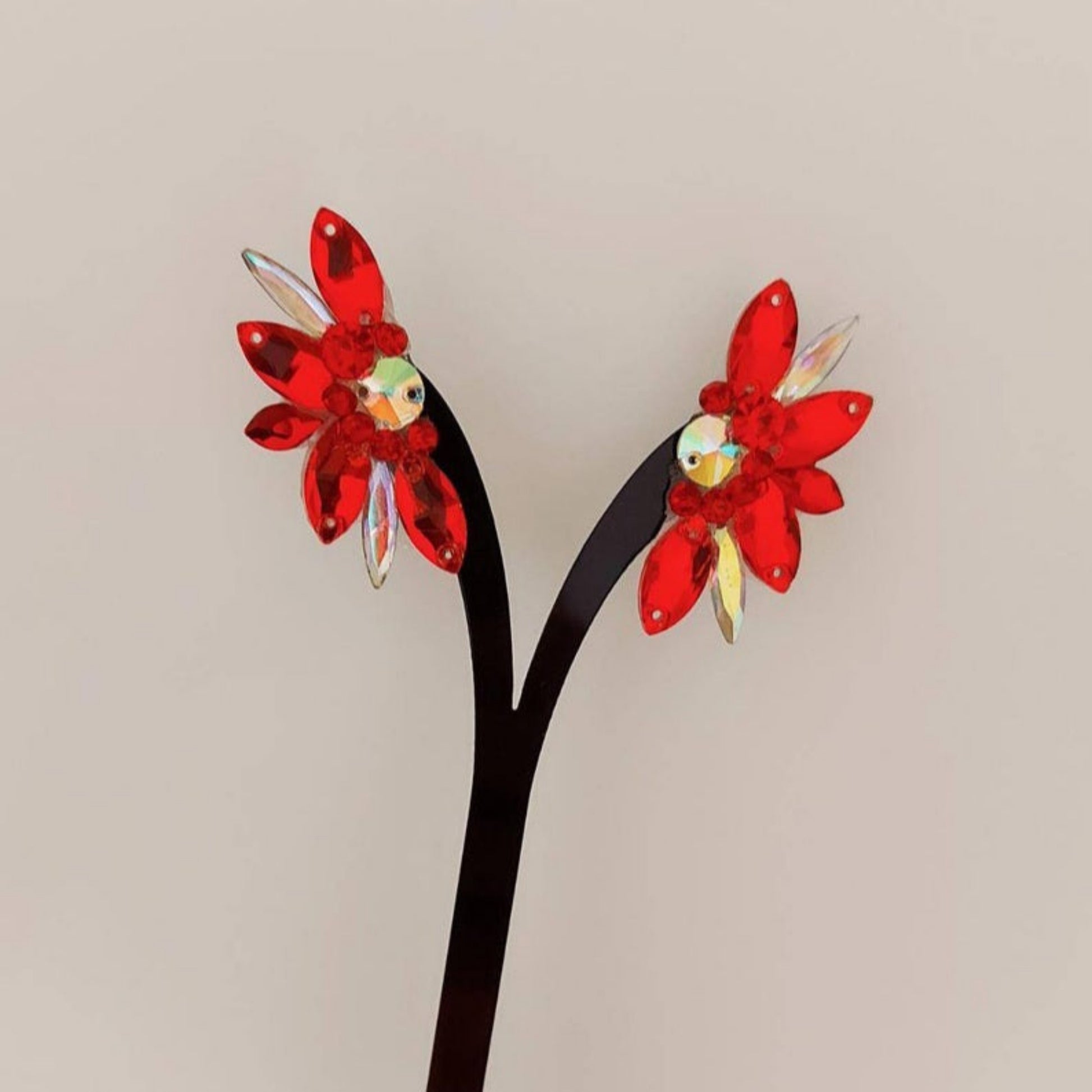 Fireflower Motion Earrings